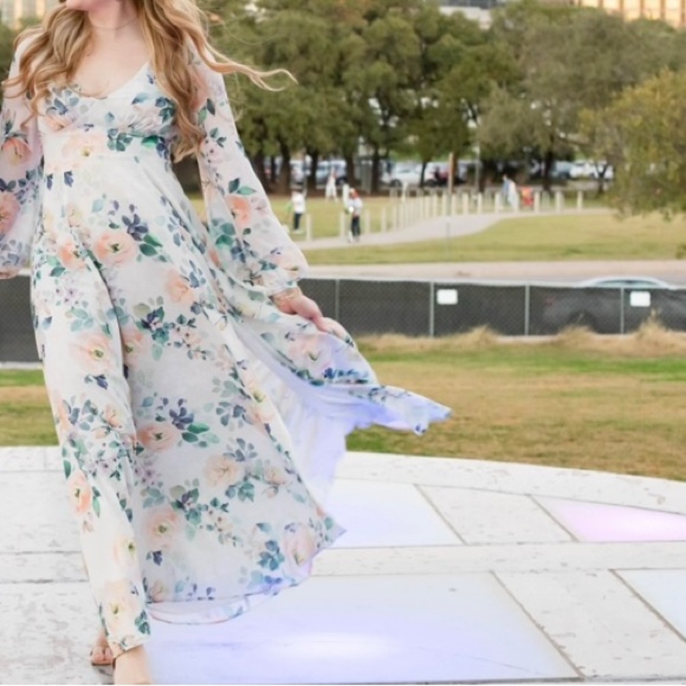 Beautiful Yumi Kim maxi dress with slit